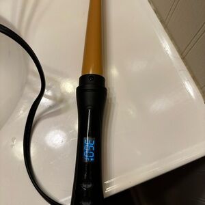 Gold and Black Hair Curling Wand
